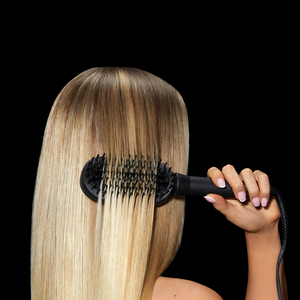 CLOUD NINE The Hot Brush
